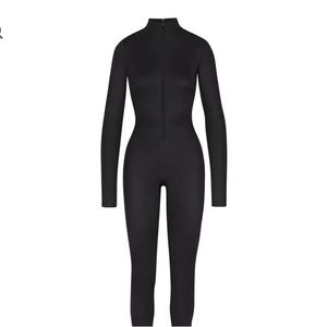 Skims Kim K. Bodysuit NWT black long sleeve BLACK